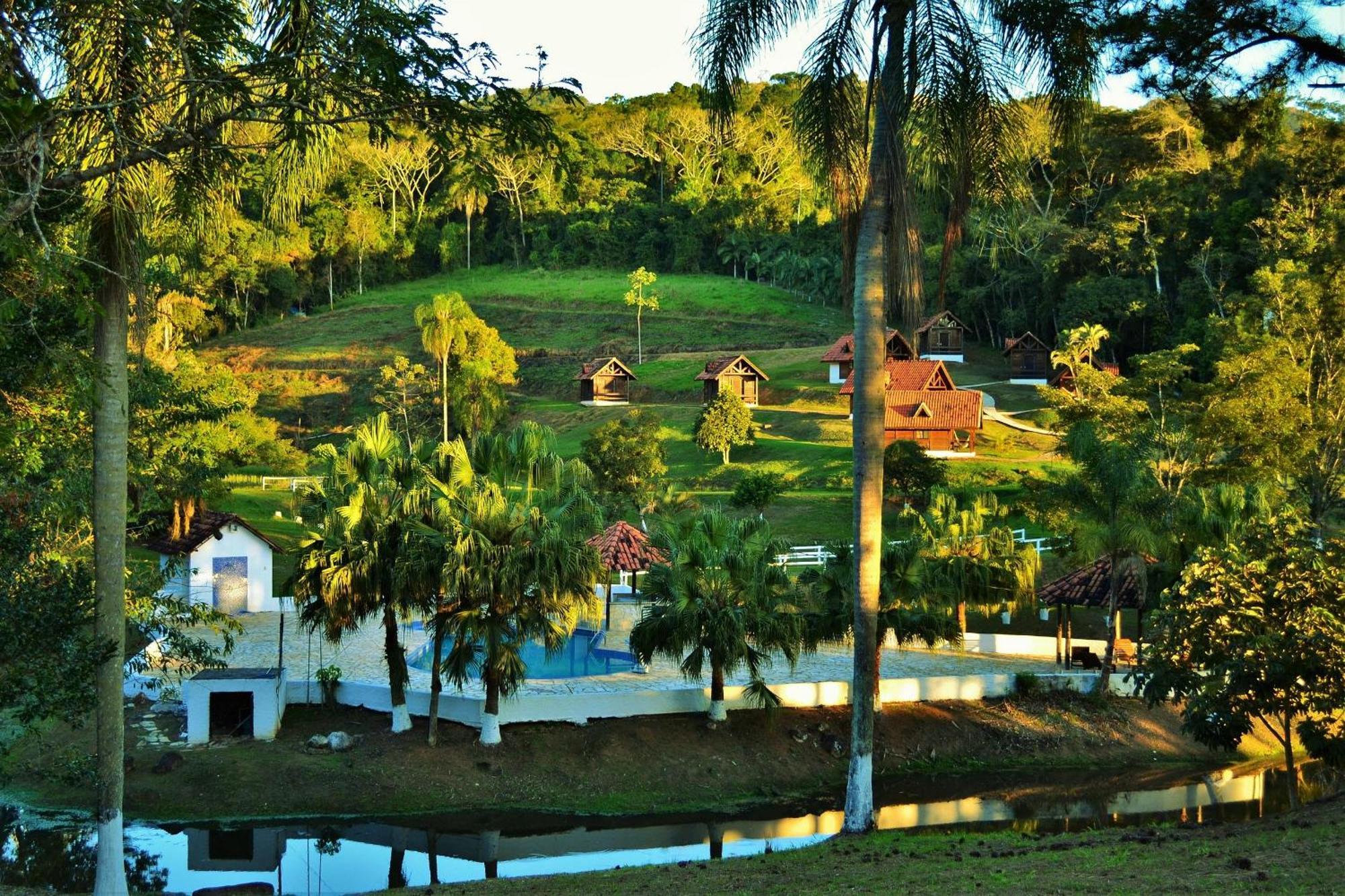 Recanto Das Aguas - Chales No Meio Da Mata Atlantica Элдораду Экстерьер фото